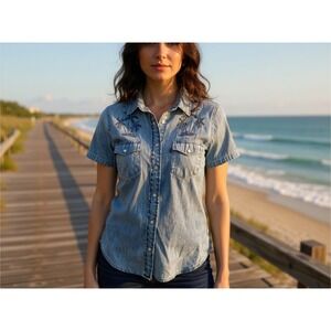 Levi's Womens Denim‎ Shirt Short Sleeve Palm Tree Embroidered Button Up Size M